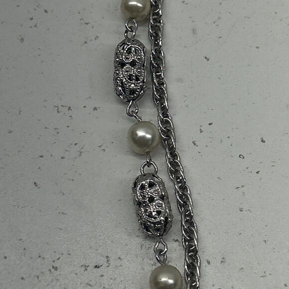 VTG Sarah Coventry Filigree Lady Silver Tone Faux Pearl Necklace 44” Long Chain - Picture 2 of 10